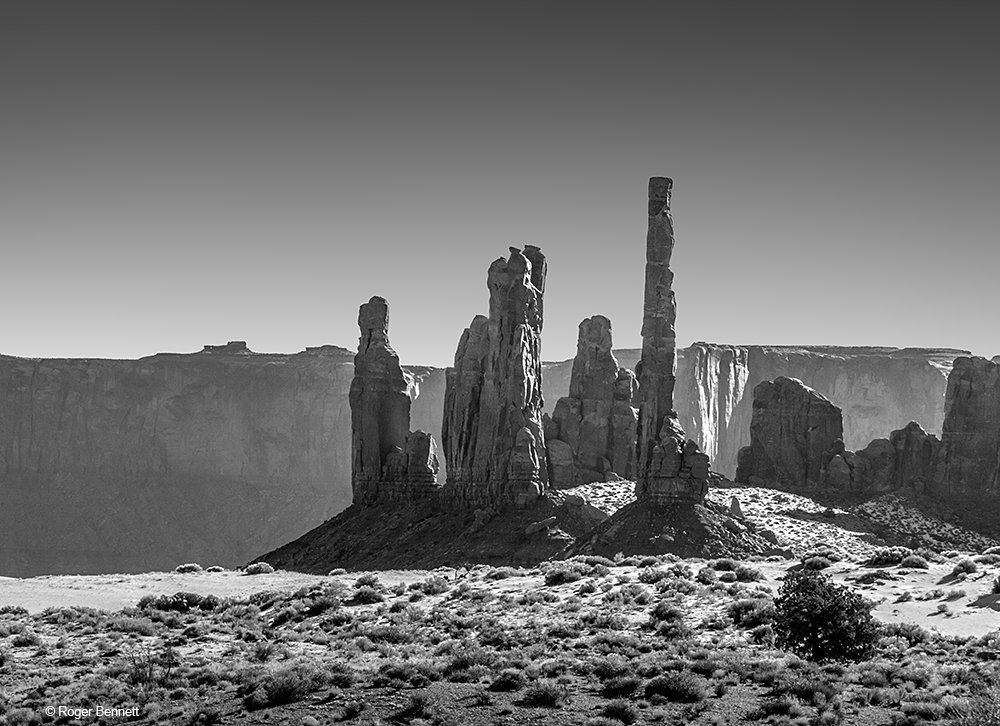 image-619748-3_Mittens_Monument_Valley_DSC3711_Rev_3Crpd_CR.w640.jpg